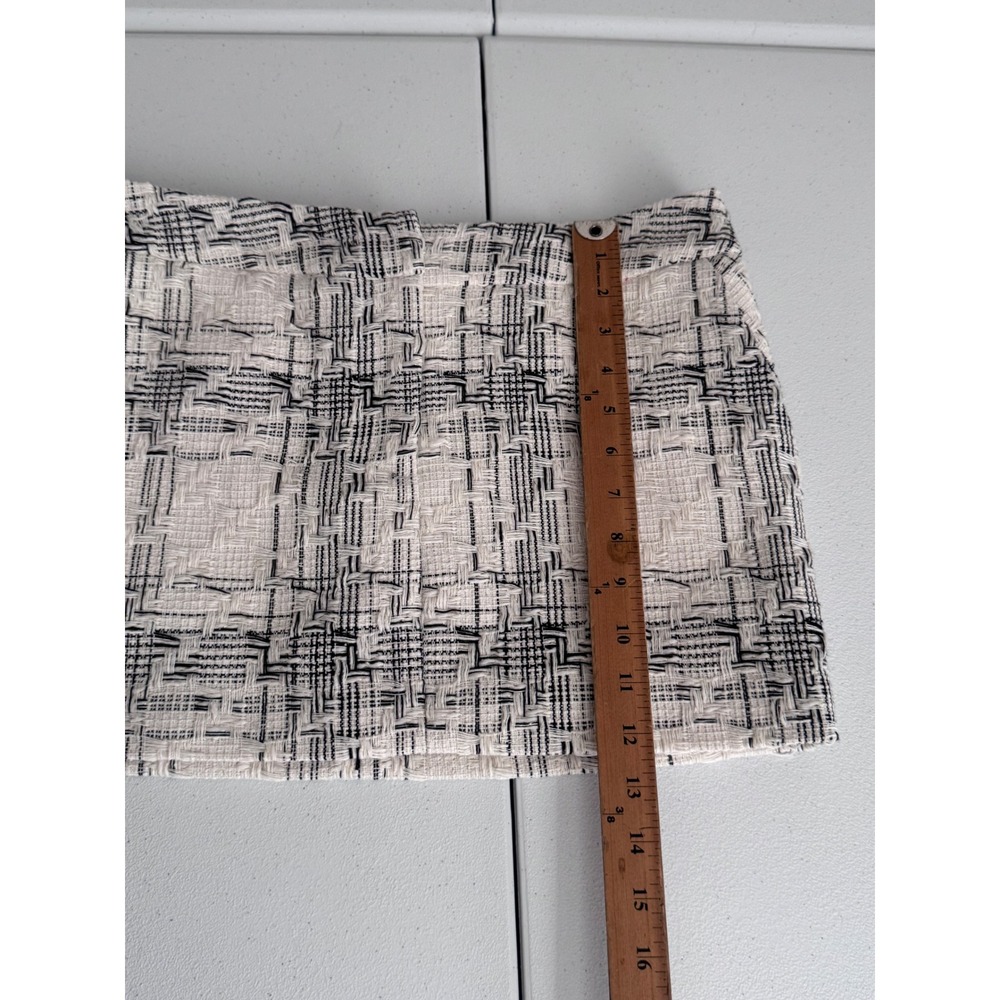 Forever 21 Tweed Mini Skirt Cream Black Plaid Metallic High Waisted Size M s3 - Picture 7 of 7